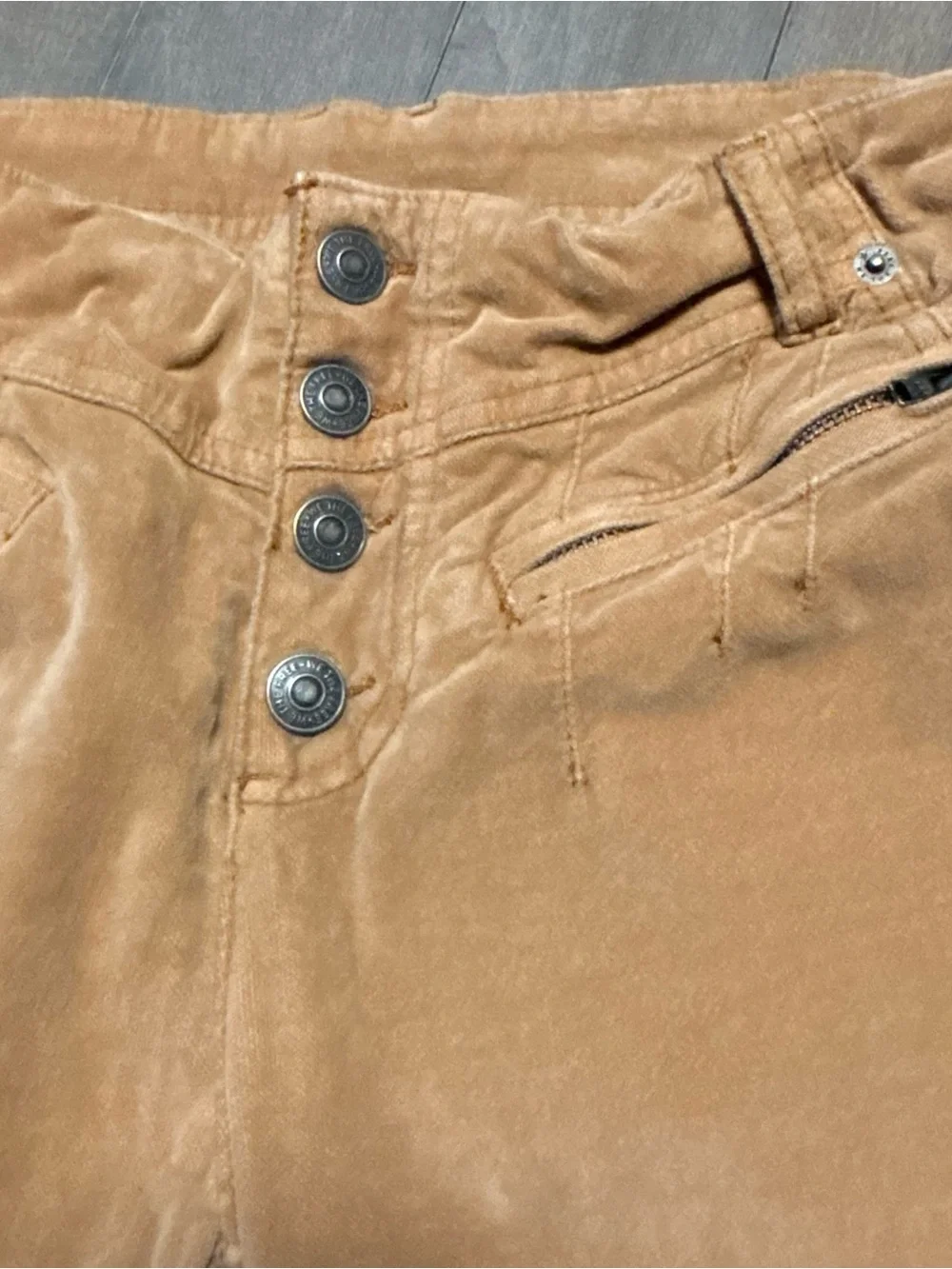 Free People Hit Back Slim Flare velvet corduroy pants Size 6 Tan